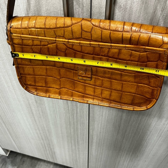 DOONEY AND BOURKE BAYOU COLLECTION SHOULDER BAG BFPM-06-396 - Picture 15 of 16